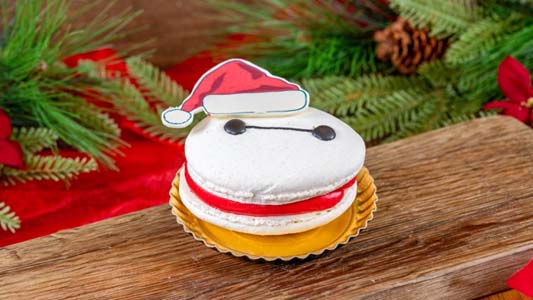 DLR DCA Holidays AuntCassCafe SantaBaymaxMacaron 09202024 8522512TC