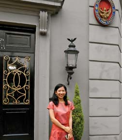 La señora Jinjuta Manotham, primera secretaria de la Embajada Real de Tailandia en México.