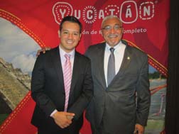 Alejandro Aguilar Tapia, gerente de promoción de la oficina de Congresos y Convenciones de Yucatán y Tommy Soberanis, director de Turismo del ayuntamiento de Mérida