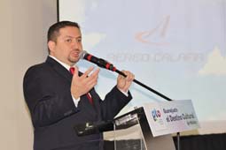 AEROCALAFIA (2) Aldo Leyva, director Comercial de Aerocalafia